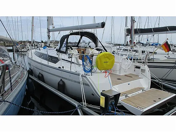 Bavaria Cruiser 37
