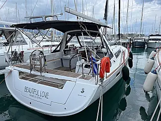 Oceanis 45 - External image