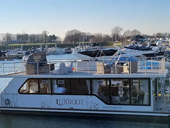 Houseboat (Luxboot)