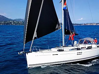 Dufour 40 E Performance - External image