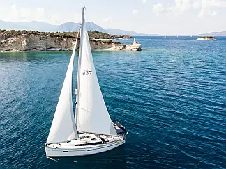 Bavaria 37 - External image