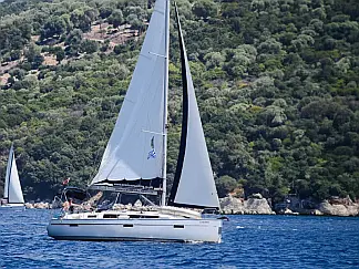 Bavaria 37 - External image