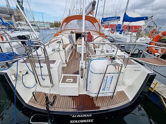 Delphia 47