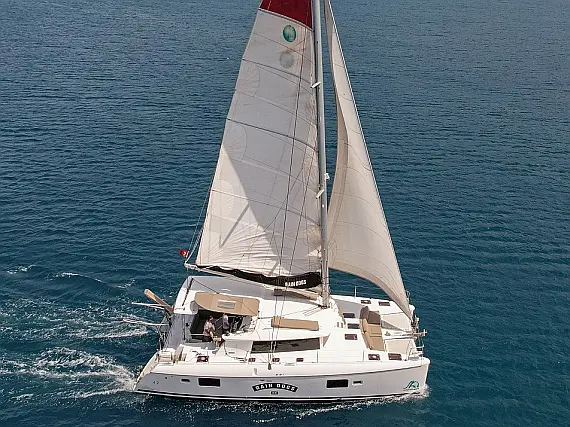 Lagoon 421