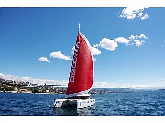 Lagoon 52F - External image