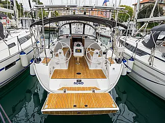Bavaria Cruiser 34 Style - External image