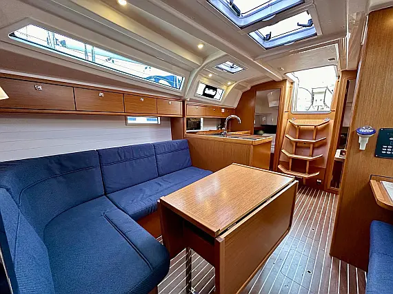 Bavaria Cruiser 37  - Immagine interna