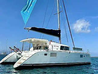 Lagoon 440 - External image