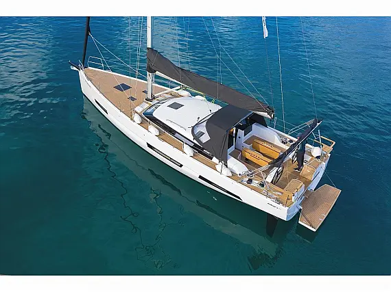 Elan GT 6 Porsche Design 50 feet with AC and Generator