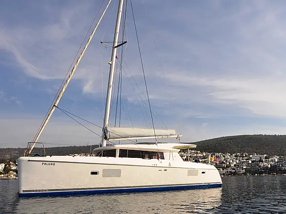 Lagoon 421