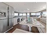 Aventura 56 MY - Internal image