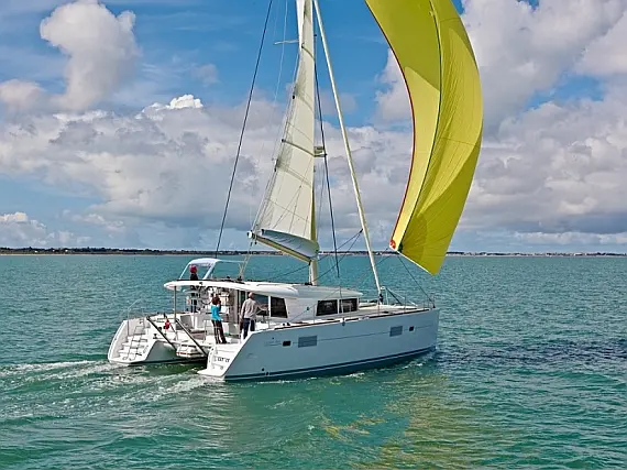 Lagoon 400 S2