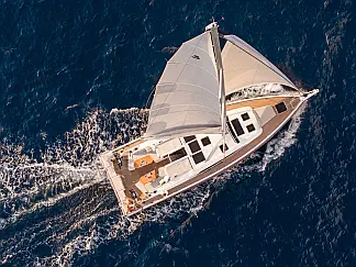 Oceanis 52 (owner version) - External image