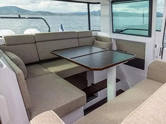 Axopar 37 XC Cross Cabin - Internal image