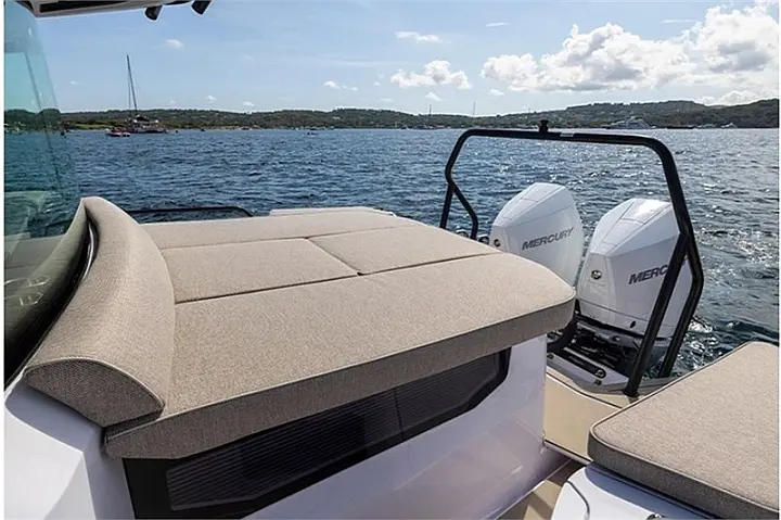 Axopar 37 XC Cross Cabin - 