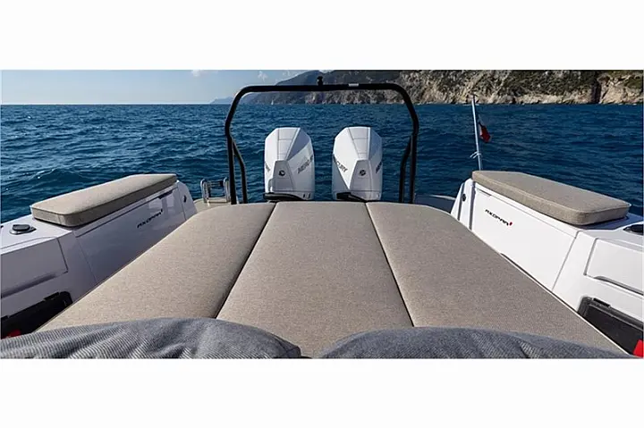 Axopar 37 XC Cross Cabin - 