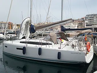 Sun Odyssey 380 - External image