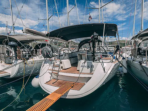 Sun Odyssey 49i