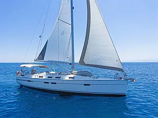 Bavaria Cruiser 45 - External image