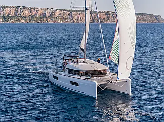 Lagoon 40 - External image