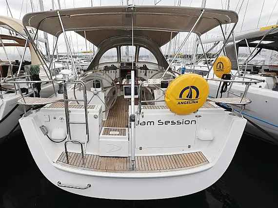Delphia 47