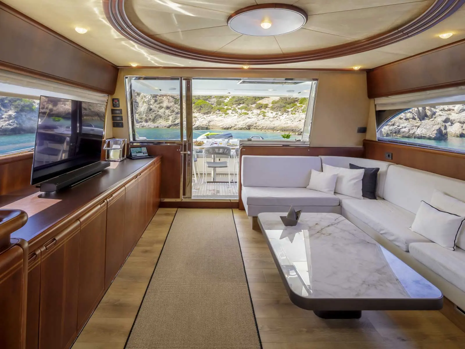 Ferretti 72 Motor Yacht