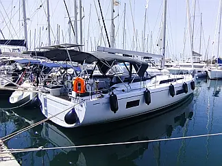 Oceanis 51.1 - External image