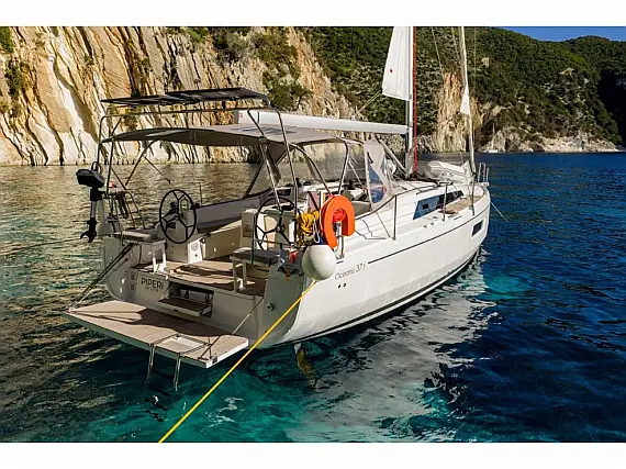 Oceanis 37.1