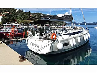 Bavaria C42 - External image