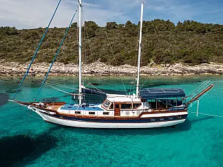 Gulet - Hera - External image