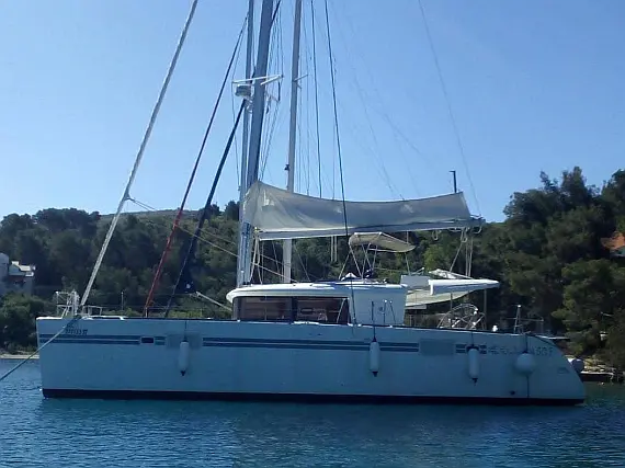 Lagoon 450 Fly