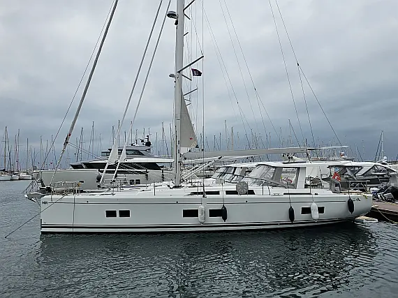 Hanse 548