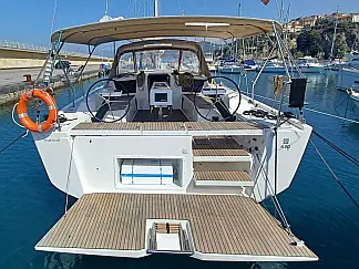Dufour 430 - External image