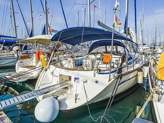 Bavaria 44