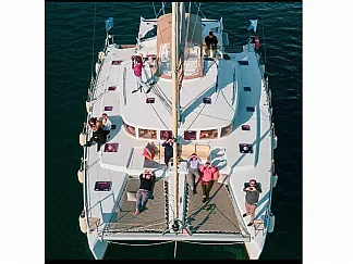 Lagoon 450 Fly - External image