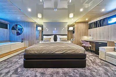 boat-image