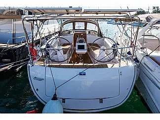 Bavaria 37 - External image