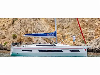 Sunsail 41.3 - External image