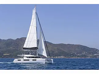 Lagoon 51 - External image