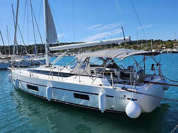 Bavaria C45 Style