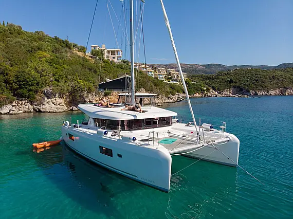 Lagoon 42