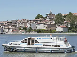 Royal Classique - External image