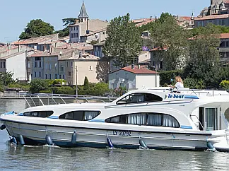 Elegance - External image