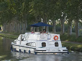 Royal Mystique B - External image