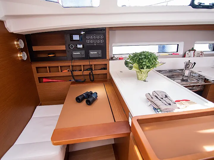 Sun Odyssey 440 - 