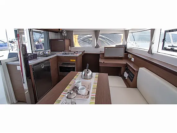 Lagoon 40 - Internal image
