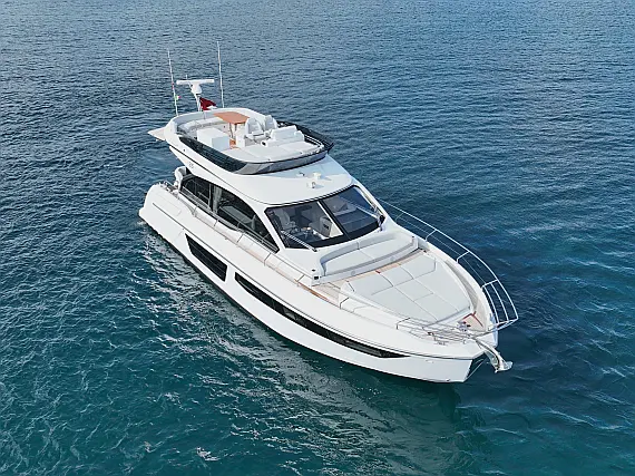 Azimut 53 Fly