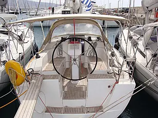 Hanse 325 (2 cab.) - External image