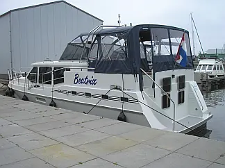 Hibo 1300 Beatrix - External image