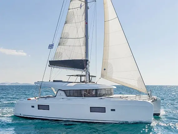Lagoon 42 (6 cab.)